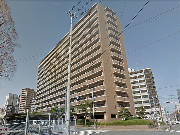 ファミール平尾