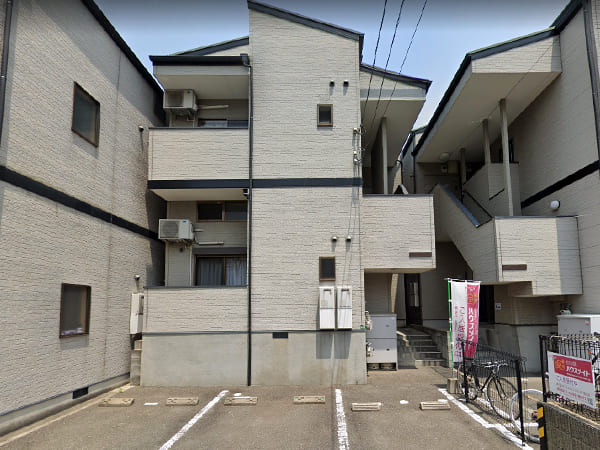 福岡市博多区諸岡3丁目アパート