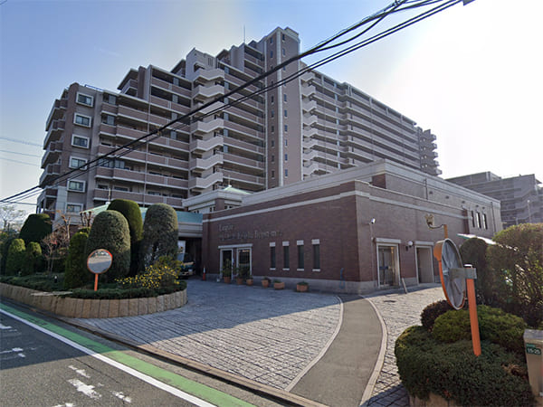 アンピール馬出九大病院前