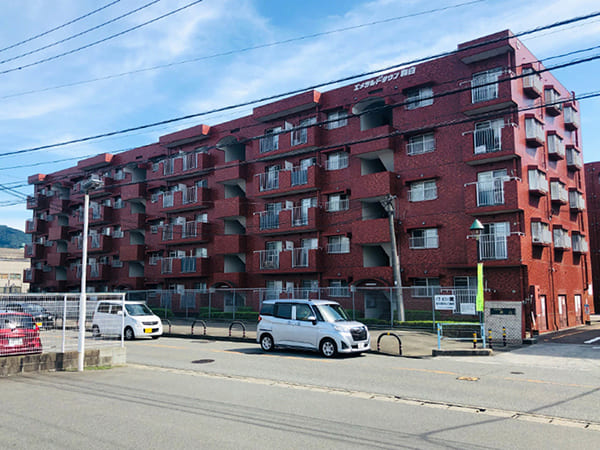 エメラルドタウン和白C棟