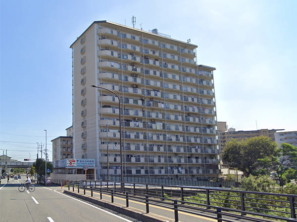 日商岩井リバーサイドマンションB棟