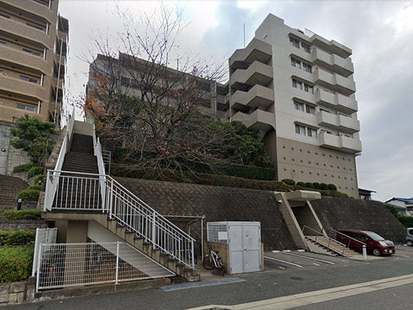 エクレール名島
